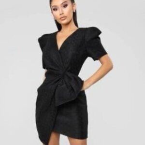 NEW Fashion Nova Here to Stay Dress Black Puffy Sleeve Front Knot Size Large